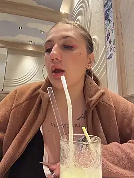 JessiMur online show from February 20, 2026, 6:19 am