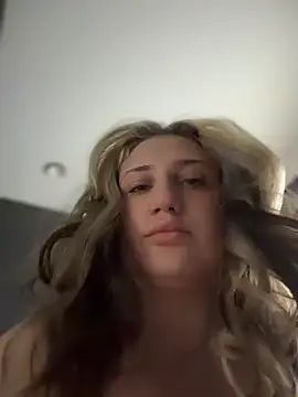 JessiMur online show from July 17, 2026, 3:37 am