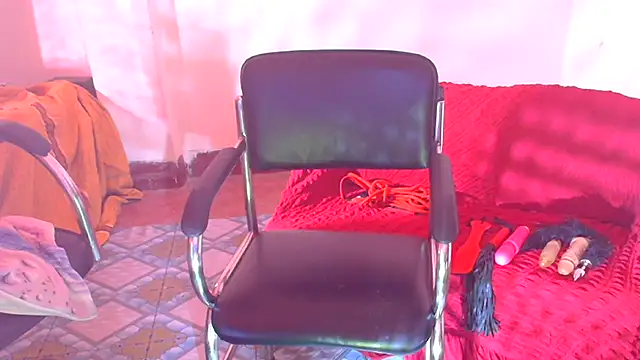 Snapshot of SnoowForYou chatting on June 10, 2026, 2:46 am SnoowForYou online show from June 10, 2026, 2:46 am