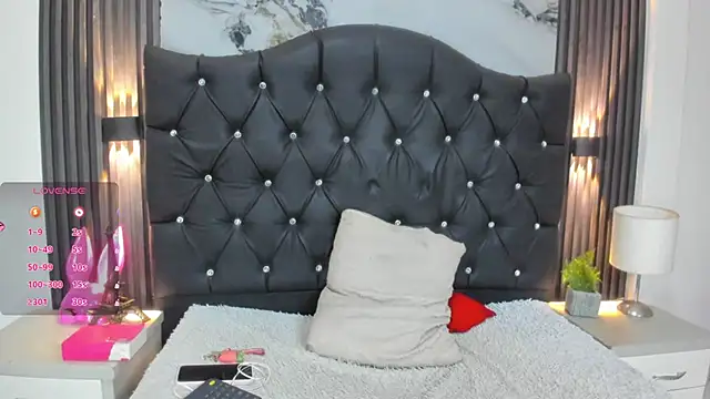 Kagome01 online show from April 16, 2026, 12:17 pm