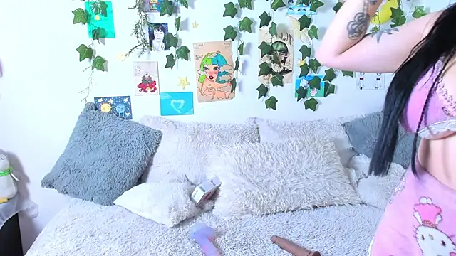 Dianne Golden online show from February 6, 2025, 11:37 pm