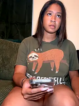 VanessaBling online show from October 22, 2025, 2:11 am