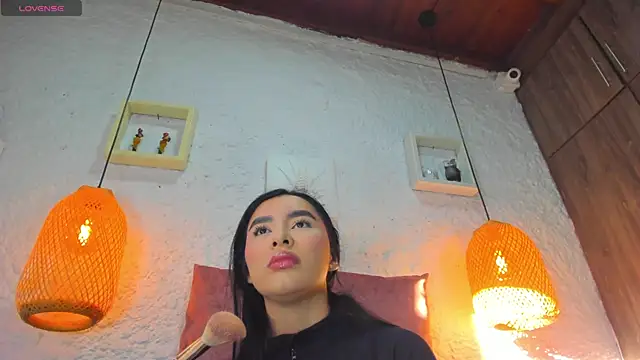 emiily s online show from September 10, 2025, 12:04 pm