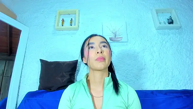 emiily s online show from March 11, 2025, 12:06 pm