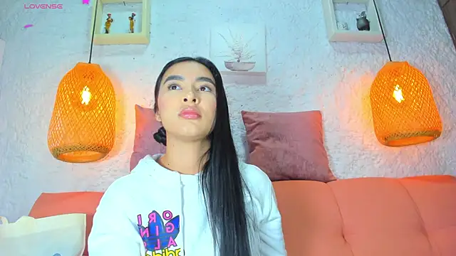 emiily s online show from October 3, 2025, 12:06 pm