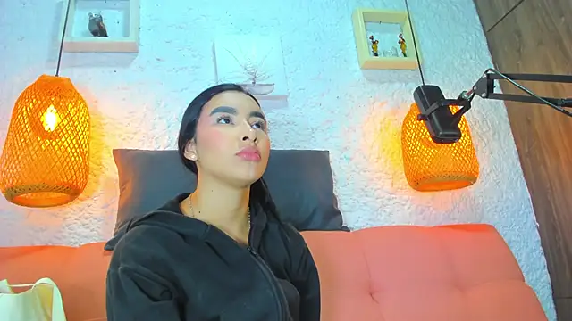 emiily s online show from October 11, 2025, 12:06 pm