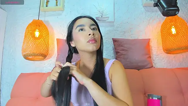 emiily s online show from October 1, 2025, 12:09 pm