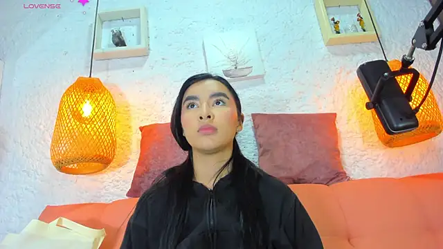 emiily s online show from October 15, 2025, 12:02 pm