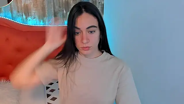 Snapshot of Emma_Sophia2 chatting on February 26, 2025, 5:03 am Emma Sophia2 online show from February 26, 2025, 5:03 am