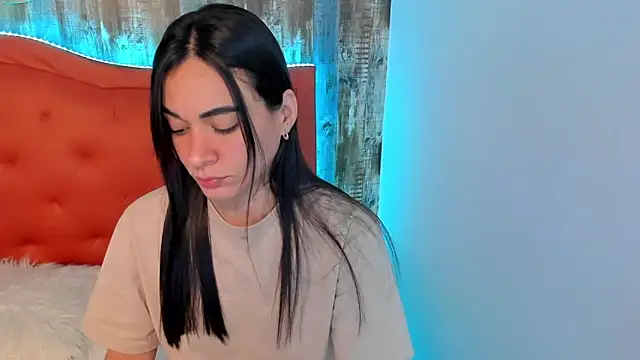 Snapshot of Emma_Sophia2 chatting on February 26, 2025, 8:17 am Emma Sophia2 online show from February 26, 2025, 8:17 am