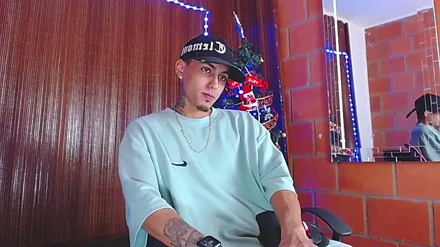 Liam lee online show from December 19, 2025, 4:20 pm