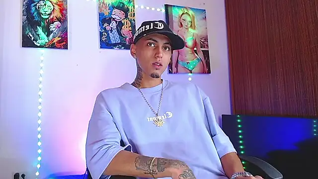 Snapshot of Liam_lee chatting on January 17, 2026, 2:20 pm Liam lee online show from January 17, 2026, 2:20 pm