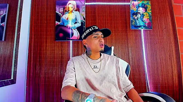 Snapshot of Liam_lee chatting on February 14, 2026, 9:26 pm Liam lee online show from February 14, 2026, 9:26 pm