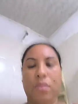 Snapshot of Francesca_ferrari chatting on May 20, 2026, 2:03 pm Francesca ferrari online show from May 20, 2026, 2:03 pm