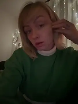 Snapshot of haileyhope_ chatting on February 15, 2026, 7:35 pm haileyhope online show from February 15, 2026, 7:35 pm