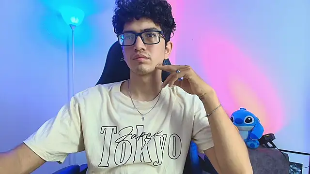 TylerWhite  online show from February 3, 2026, 9:47 am