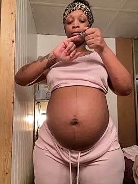 KLoveeee online show from November 29, 2025, 5:29 am