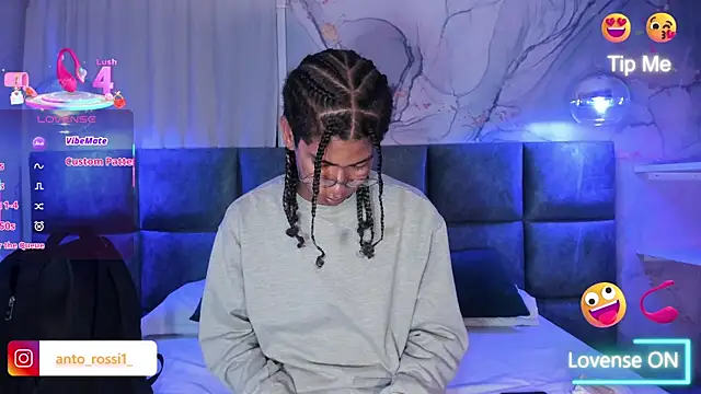 Maxim-Walker online show from December 5, 2025, 3:27 am