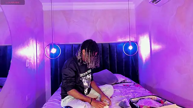 Maxim-Walker online show from September 28, 2025, 2:40 am