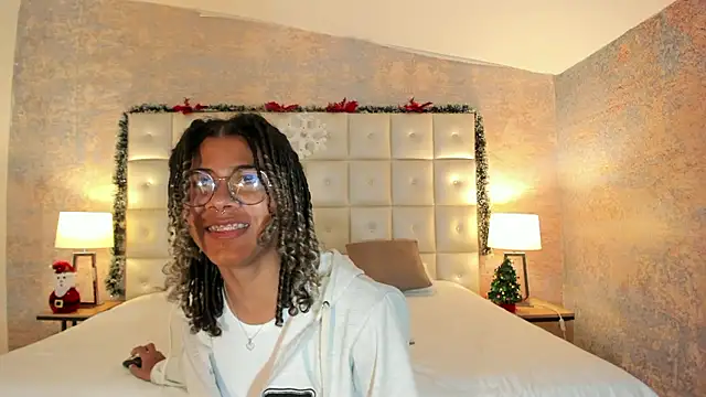 Maxim-Walker online show from January 11, 2026, 3:02 am