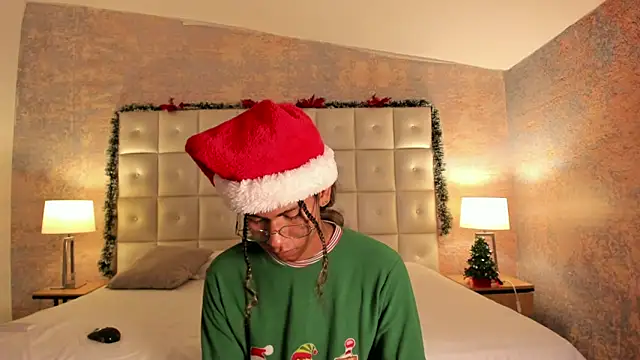 Maxim-Walker online show from December 16, 2025, 3:11 am