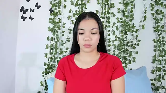 Snapshot of Emiily_Parkerr chatting on February 19, 2026, 3:03 am Emiily Parkerr online show from February 19, 2026, 3:03 am