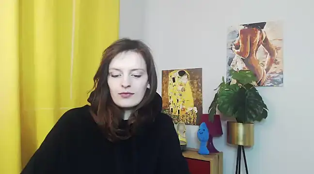 Snapshot of juicyNadine chatting on February 3, 2025, 12:36 pm juicyNadine online show from February 3, 2025, 12:36 pm