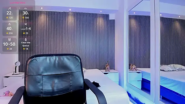 paulina sweett  online show from February 28, 2026, 12:49 pm