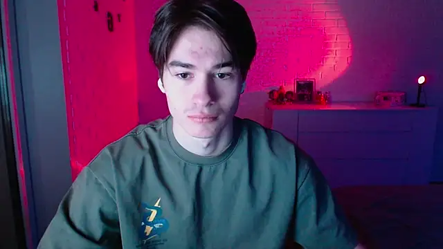 Snapshot of MarkusDean chatting on February 13, 2026, 4:18 pm MarkusDean online show from February 13, 2026, 4:18 pm