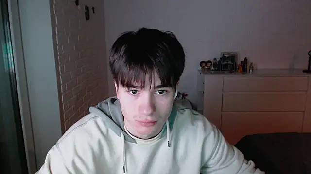 Snapshot of MarkusDean chatting on November 28, 2025, 9:48 pm MarkusDean online show from November 28, 2025, 9:48 pm