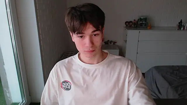 Snapshot of MarkusDean chatting on November 20, 2025, 11:22 am MarkusDean online show from November 20, 2025, 11:22 am