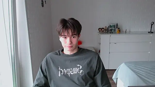 Snapshot of MarkusDean chatting on December 5, 2025, 5:50 am MarkusDean online show from December 5, 2025, 5:50 am