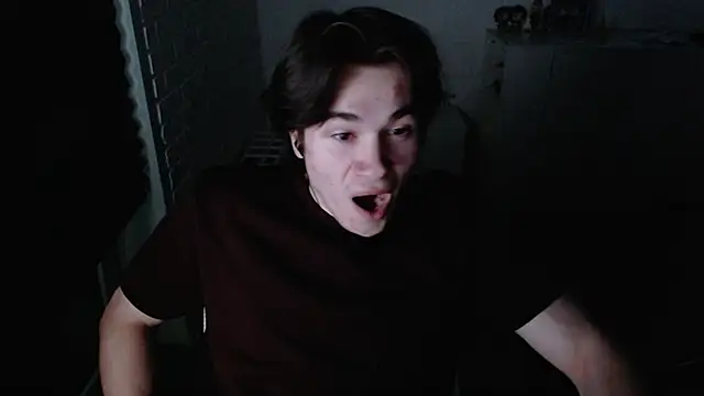 Snapshot of MarkusDean chatting on October 23, 2025, 9:02 pm MarkusDean online show from October 23, 2025, 9:02 pm