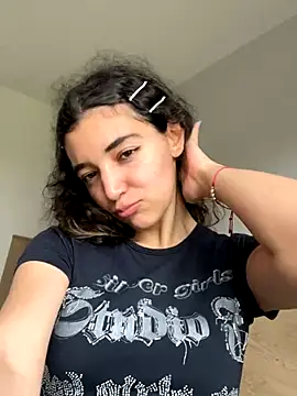 Snapshot of uniquerossie chatting on November 14, 2025, 10:19 am uniquerossie online show from November 14, 2025, 10:19 am