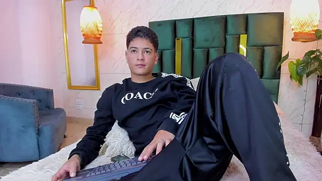 Levy Steve online show from September 21, 2025, 3:55 am