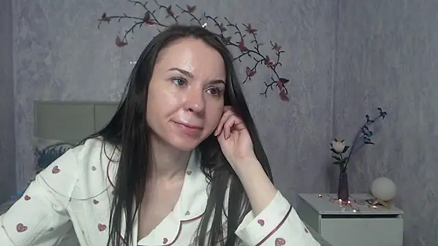 KaraCriegs online show from February 27, 2026, 7:03 pm