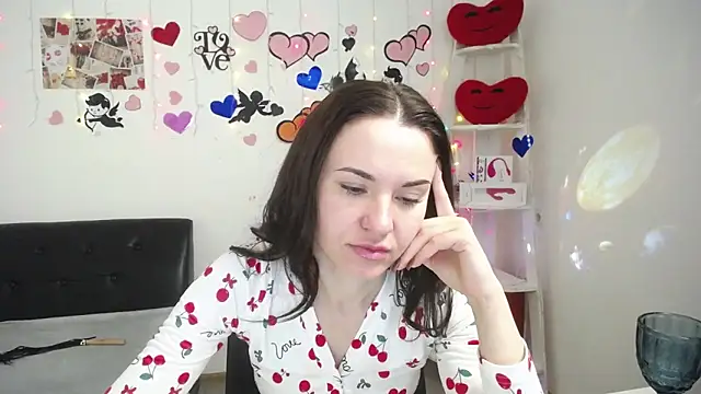 Snapshot of KaraCriegs chatting on February 27, 2025, 12:57 am KaraCriegs online show from February 27, 2025, 12:57 am