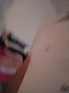 Snapshot of LucianM6 chatting on November 19, 2025, 7:41 am LucianM6 online show from November 19, 2025, 7:41 am