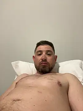 Snapshot of caliguy37 chatting on March 9, 2025, 8:29 am caliguy37 online show from March 9, 2025, 8:29 am