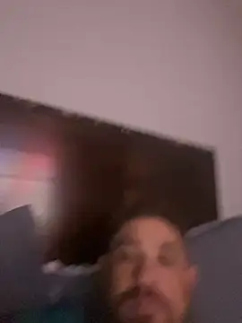 Snapshot of caliguy37 chatting on September 15, 2025, 3:29 am caliguy37 online show from September 15, 2025, 3:29 am