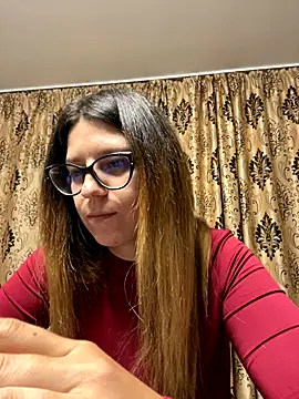 NadiraNoor online show from October 9, 2025, 6:52 pm