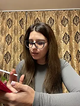 NadiraNoor online show from February 22, 2025, 10:52 pm