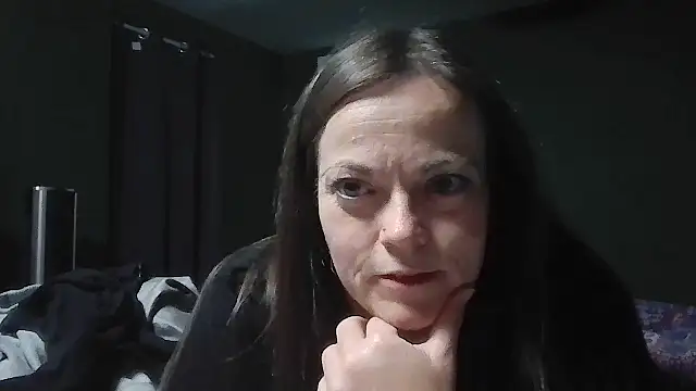 Glitt3rqueen341 online show from September 26, 2025, 5:36 am