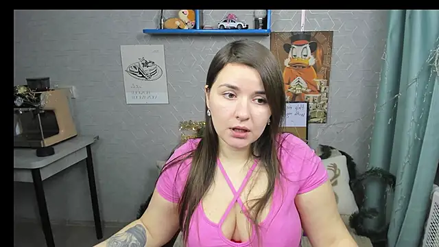 Snapshot of LineraPitts chatting on January 11, 2025, 2:15 pm LineraPitts online show from January 11, 2025, 2:15 pm