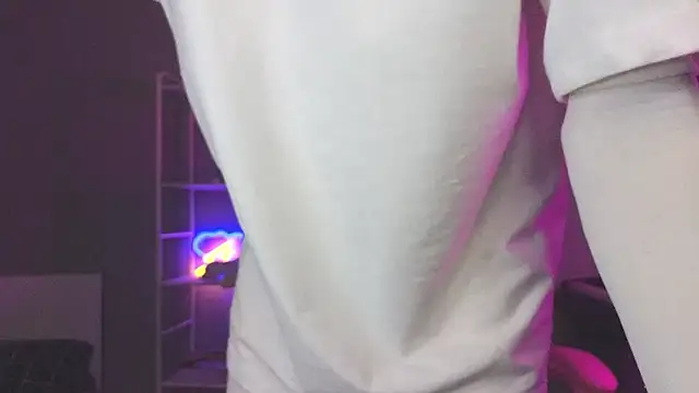 mollymila online show from January 8, 2025, 8:50 pm