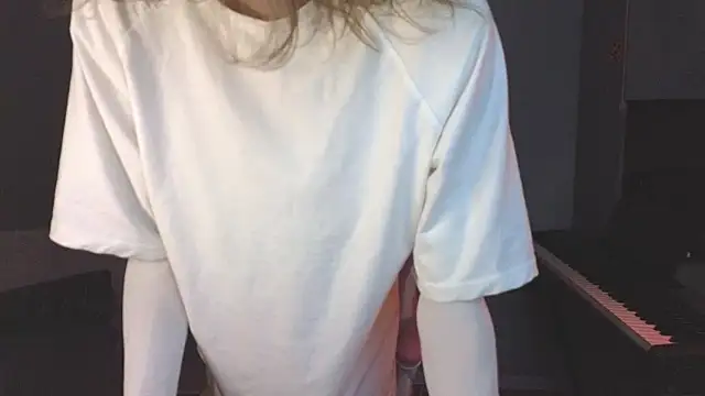 mollymila online show from January 18, 2025, 1:40 pm