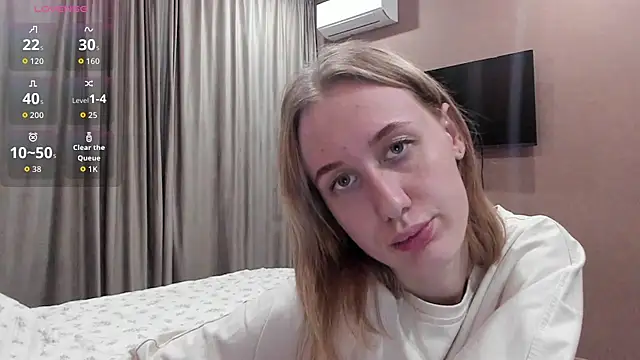 Mika Ray online show from November 24, 2025, 11:05 pm