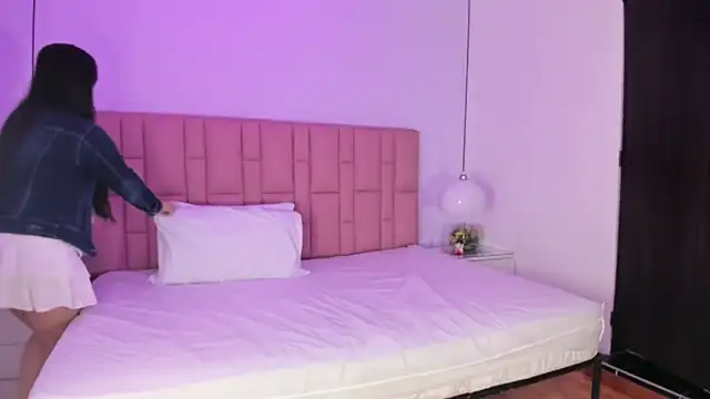 victoria cooper3 online show from January 10, 2026, 11:49 am