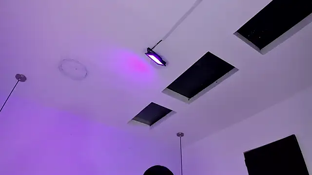 victoria cooper3 online show from January 9, 2026, 12:01 pm