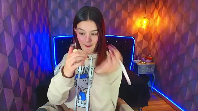 LiaHarryis online show from January 14, 2026, 6:55 pm